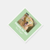 Drinks on Me Cute Fun Dog Photo Modern Green スタンダードカクテルナプキン (角)