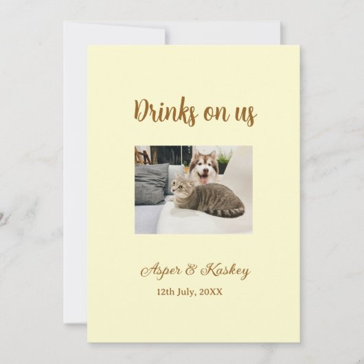 Drinks on us open bar pet photo wedding couple dat 招待状 (正面)