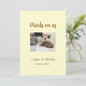 Drinks on us open bar pet photo wedding couple dat 招待状 (スタンド正面)