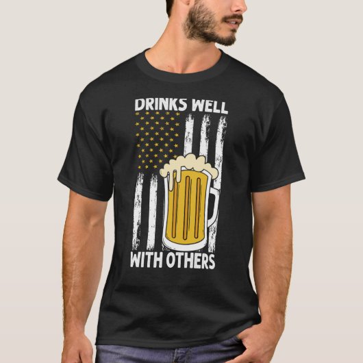 drinks well with others women drinks well with oth tシャツ (正面)