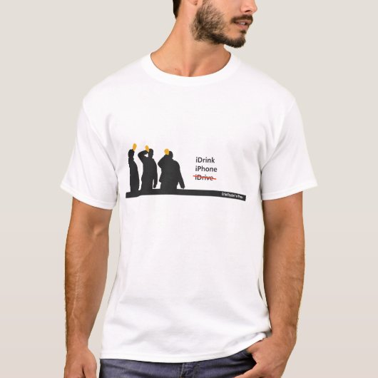 DrinkTrackerはワイシャツを飲みませんし、運転しません Tシャツ (正面)