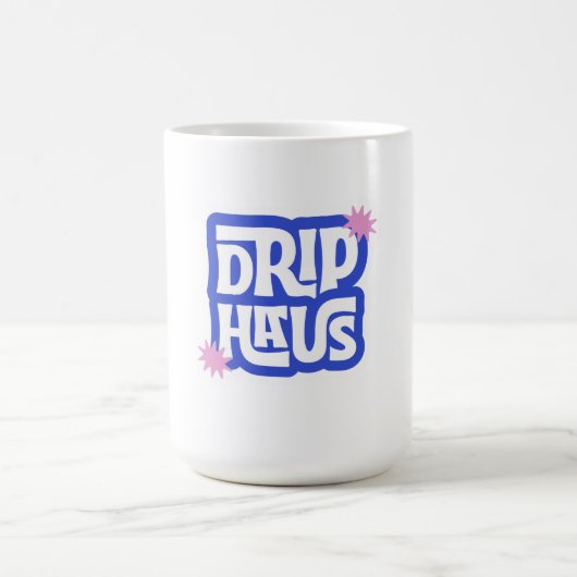 Drip Haus - レトロで遊び心のあるロゴ コーヒーマグカップ (中央)