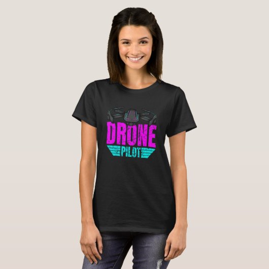 Drone Pilot Drone Operator Quadcopter 21 Tシャツ (正面フル)
