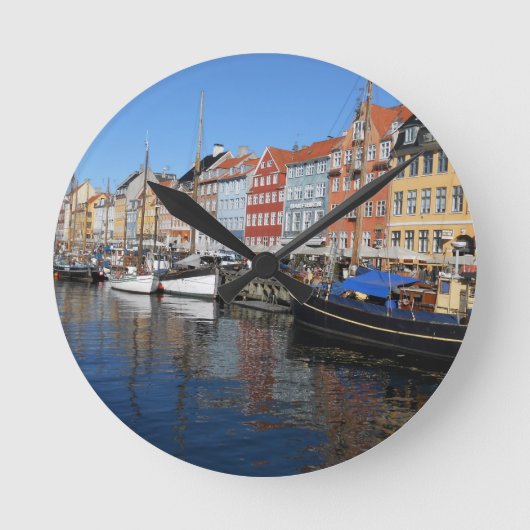 DSCN2826.JPG Nyhavn、コペンハーゲン ラウンド壁時計 (正面)