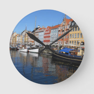 DSCN2826.JPG Nyhavn、コペンハーゲン ラウンド壁時計