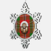 DuartのタータンチェックおよびSporranの一族MacLean スノーフレークピューターオーナメント (右)