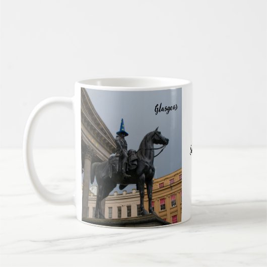 Duke of Wellington Statue, Glasgow Mug コーヒーマグカップ (左)