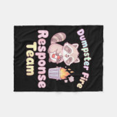 Dumpster Fire Resnse Team Raccoon Kawaii  フリースブランケット (正面(横))
