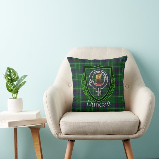 Duncan Scottish Clan Tartan and Crest クッション (椅子)