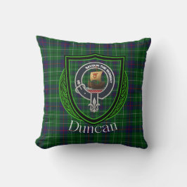 Duncan Scottish Clan Tartan and Crest クッション