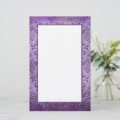 Dusky紫色のダマスク織のヴィンテージのスタイルの文房具 便箋 (スタンド正面)