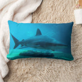 Dusky Shark (Carcharhinus Obscurus)、Ushaka ランバークッション (ブランケット)