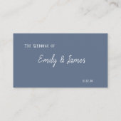 Dusty Blue Beige Botanical Modern Elegant Wedding プレイスカード (裏面)