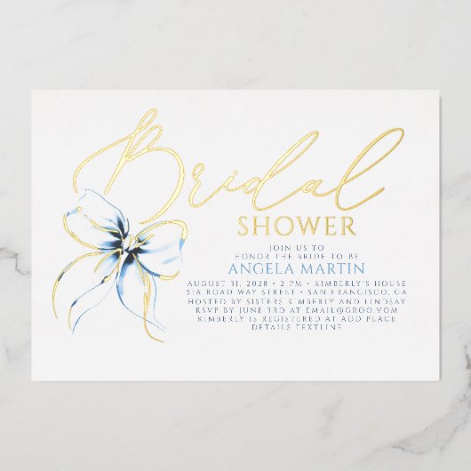 Dusty Blue Bow Elegant Script Modern Bridal Shower 箔招待状 (正面)