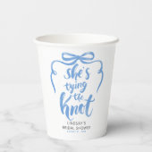 Dusty Blue Bow She's Tying the Knot Bridal Shower 紙コップ (裏面)