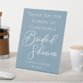 Dusty Blue Bridal Shower Personalized White Script 台座サイン (インサイチュ)