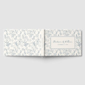 Dusty Blue Chinoiserie Pattern Wedding ゲストブック (全面)