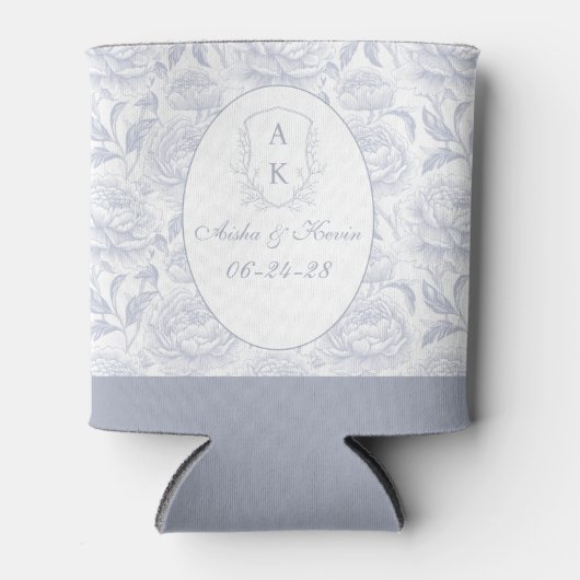 Dusty Blue Chinoiserie Peonies Monogram Wedding 缶クーラー (正面)