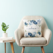 Dusty Blue Floral Elegant Monogram クッション (椅子)