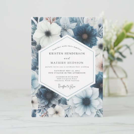 Dusty Blue Floral Romance Wedding 招待状 (スタンド正面)