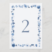 Dusty Blue Floral Wedding Table Numbers 1–29 招待状 (正面)