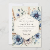 Dusty Blue Meadow Bloom Wedding 招待状 (正面)