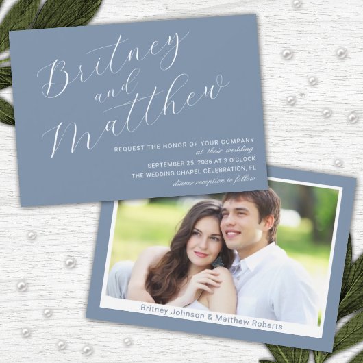 Dusty Blue Minimalistフォトスクリプエレガントト結婚の 招待状
