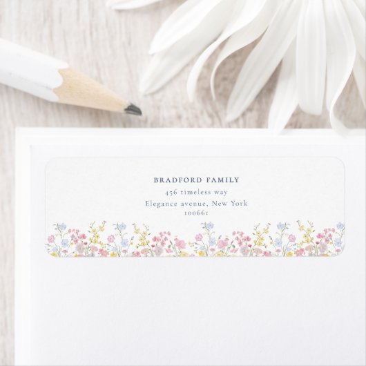Dusty Blue Script Boho Wildflowers Wedding ラベル (インサイチュ)