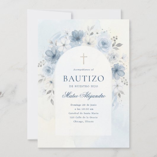 Dusty Blue Watercolor Floral Arch Boy Bautizo 招待状 (正面)