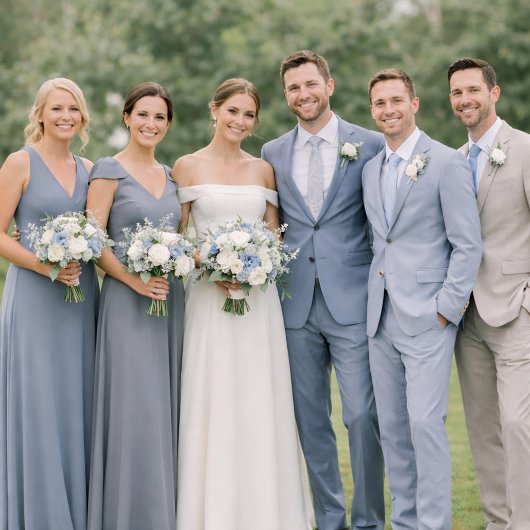 Dusty Blue Wedding Attire Card 招待状