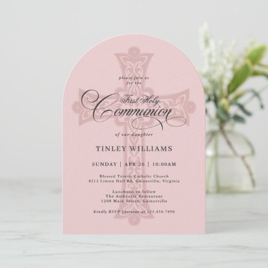 Dusty Pink Celtic Cross First Holy Communion 招待状 (スタンド正面)
