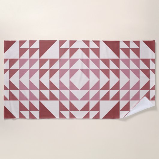 Dusty Rose Geometric Quilt Pattern ビーチタオル (正面)