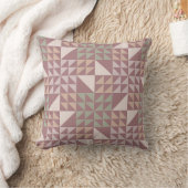 Dusty Rose Geometric Quilt Pattern Throw Pillow クッション (ブランケット)