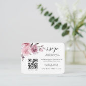 Dusty Rose Pink Pastel Floral QR Code Wedding RSVP エンクロージャーカード (スタンド正面)