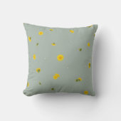 Dusty Sage Japanese Dandelion Floral Pattern クッション (正面)