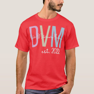 DVM 2022獣医学博士の卒業 Tシャツ