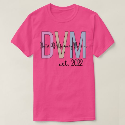 DVM 2022 Doctor of Veterinary Medicine Graduation  Tシャツ (デザイン正面)