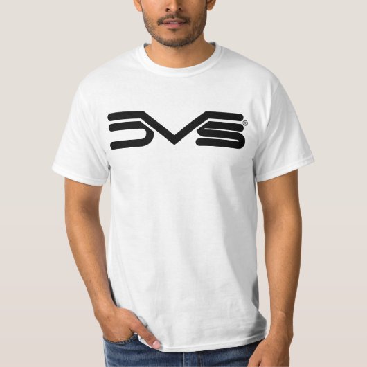 DvsのスケートはスケートボードのティーのTシャツに蹄鉄を打ちます Tシャツ (正面)