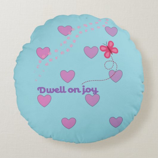 dwell on joy hearts and paw prints throw pillow ラウンドクッション (正面)