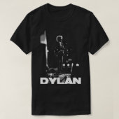dylan on black essential Tシャツ (デザイン正面)