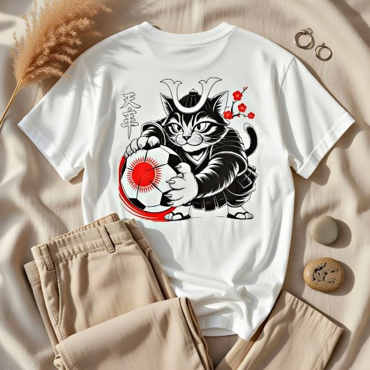 Dynamic Japanese Samurai Soccer Cat - Soccer Fans Tシャツ