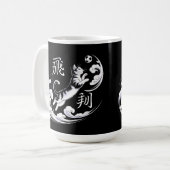 Dynamic Leaping Cat Mug - for Cat Lovers & Soccer  コーヒーマグカップ (正面左)