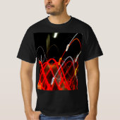 Dynamic Red and White Abstract Long Exposure Light Tシャツ (正面)