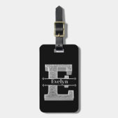 Eイニシャルパーソナライズされたシルバーモノグラムあなたの名前 ラゲッジタグ (正面縦)