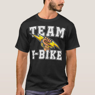 Eバイク サイクリスト 自転車 走行 サイクリング 自転車1 Tシャツ