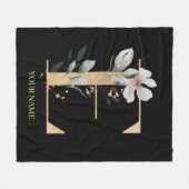 Eモノグラムフローラパーソナライズされた フリースブランケット (正面(横))