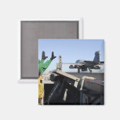 EA-6B Prowlerがフライトデッキから起動 マグネット (正面/裏面)