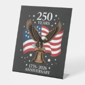 Eagle and Flag 250 Years of America 1776-2026 台座サイン (正面)