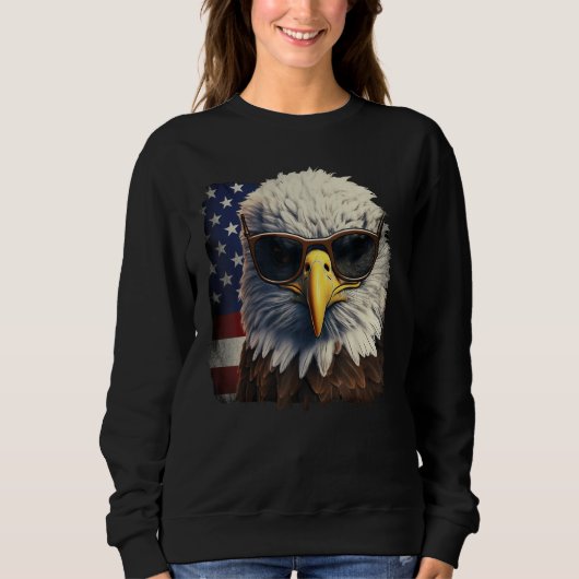 Eagle Proud Patriotic American US Flag 4th Of July スウェットシャツ (正面)