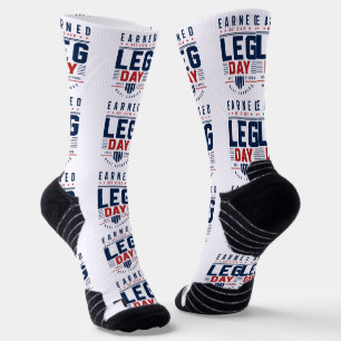 Earned Not Given レッグデイのジムモチベーションデザイン ソックス